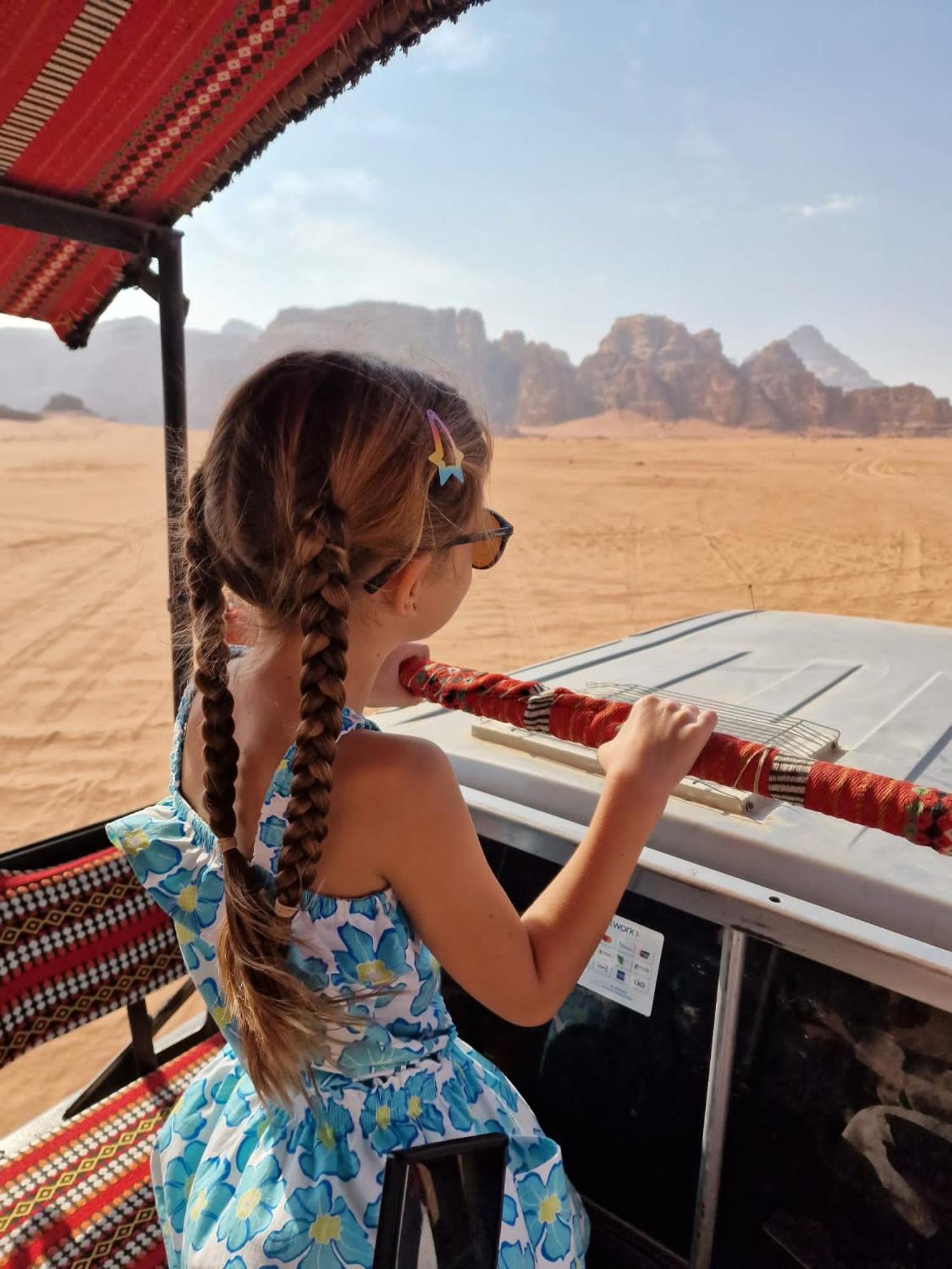 Adel Rum Camp Bubbles Wadi Rum Eksteriør billede