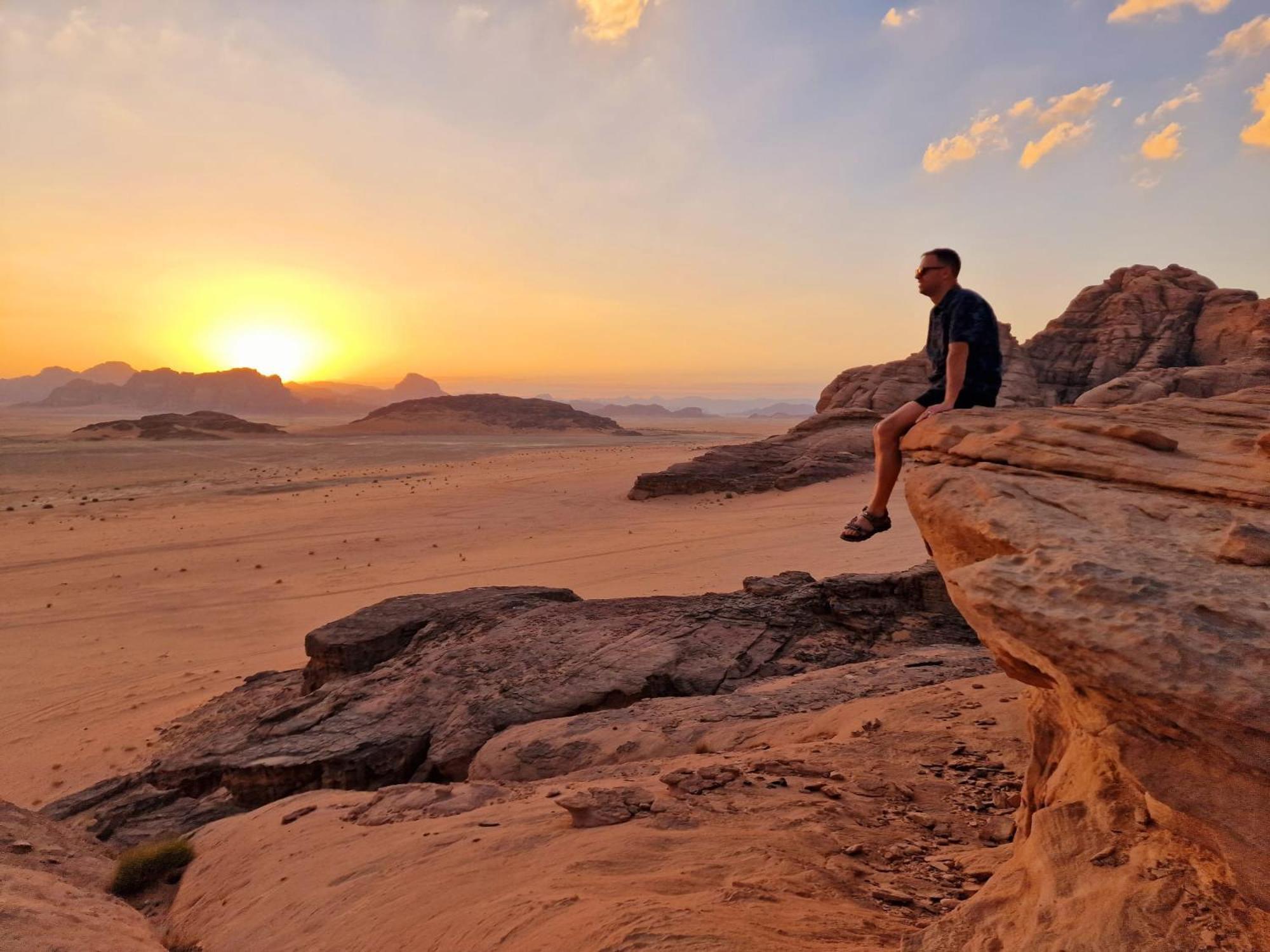 Adel Rum Camp Bubbles Wadi Rum Eksteriør billede