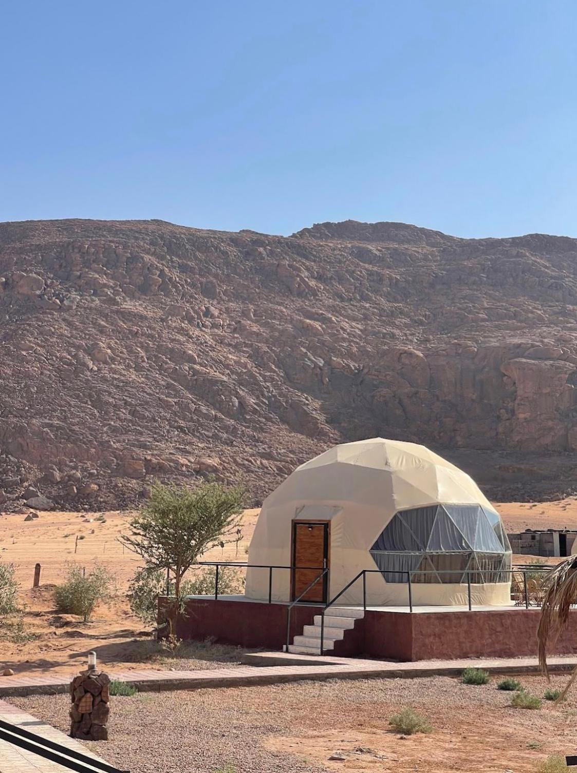 Adel Rum Camp Bubbles Wadi Rum Eksteriør billede